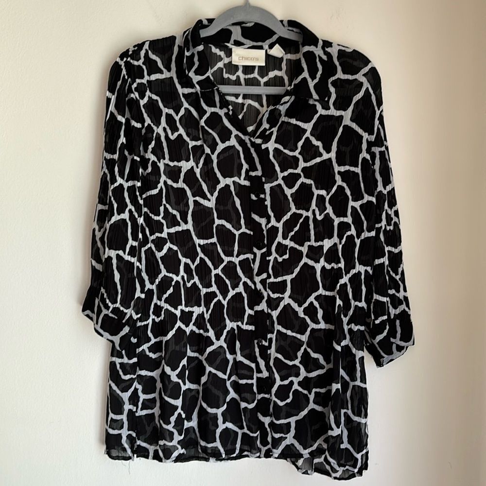 Chico’s Women’s animal print geometric 3/4 sleeve collared sheer blouse 1 small